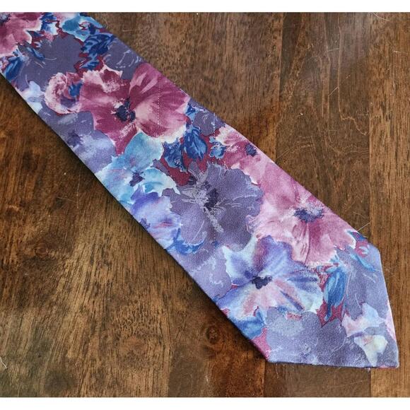 University Of Wales TM Lewin Tie Mens Size Multicolored Floral  Retro Vintage - Picture 1 of 4
